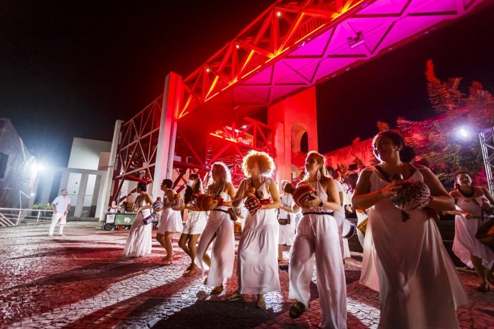 Dragão do Mar celebra pré-carnaval com apresentações culturais gratuitas