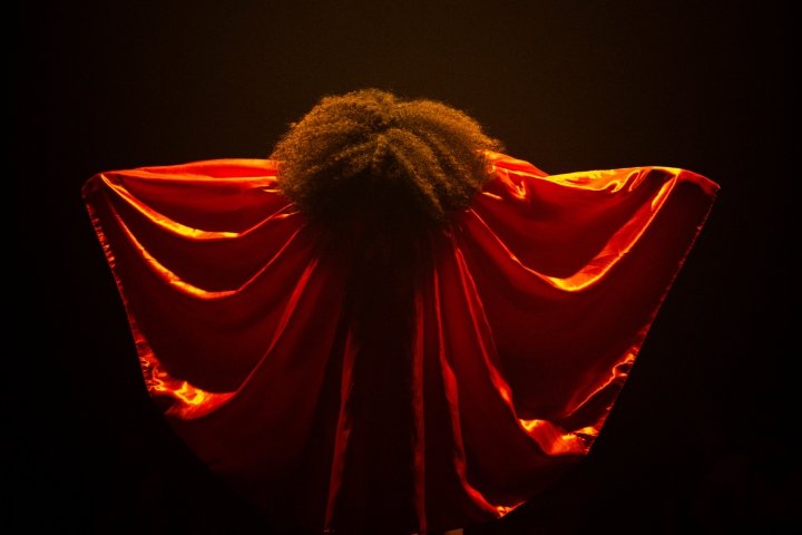 Centro Dragão do Mar recebe festival multilinguagem gratuito protagonizado por mulheres, pessoas não-binárias e LGBTQIAPN+ cearenses