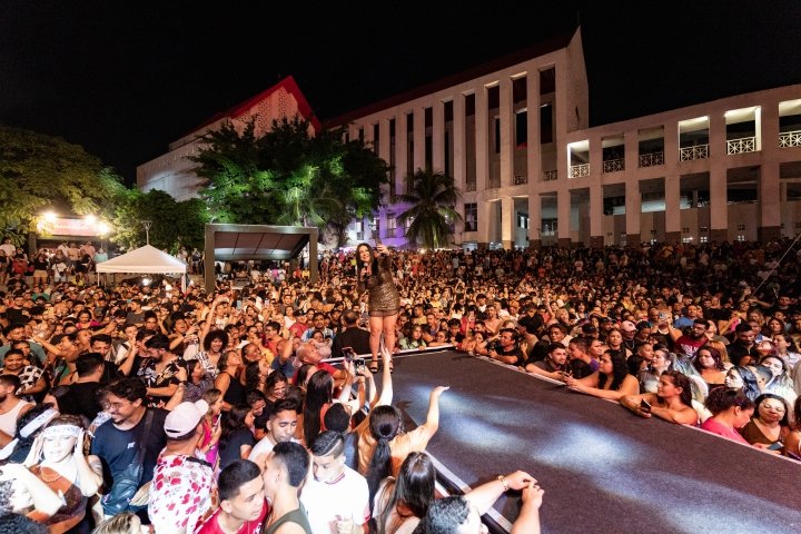 Lagosta Bronzeada celebra 25 anos com show gratuito no Centro Dragão do Mar nesta quarta-feira (28)