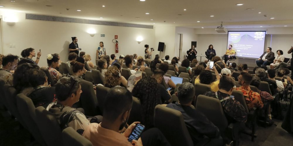 54974115196_9d7873ff42_k_Easy-Resize.com