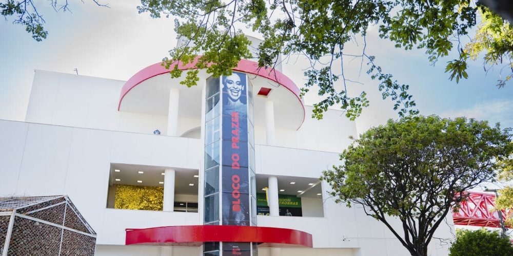 Artur Bluz-116_Easy-Resize.com