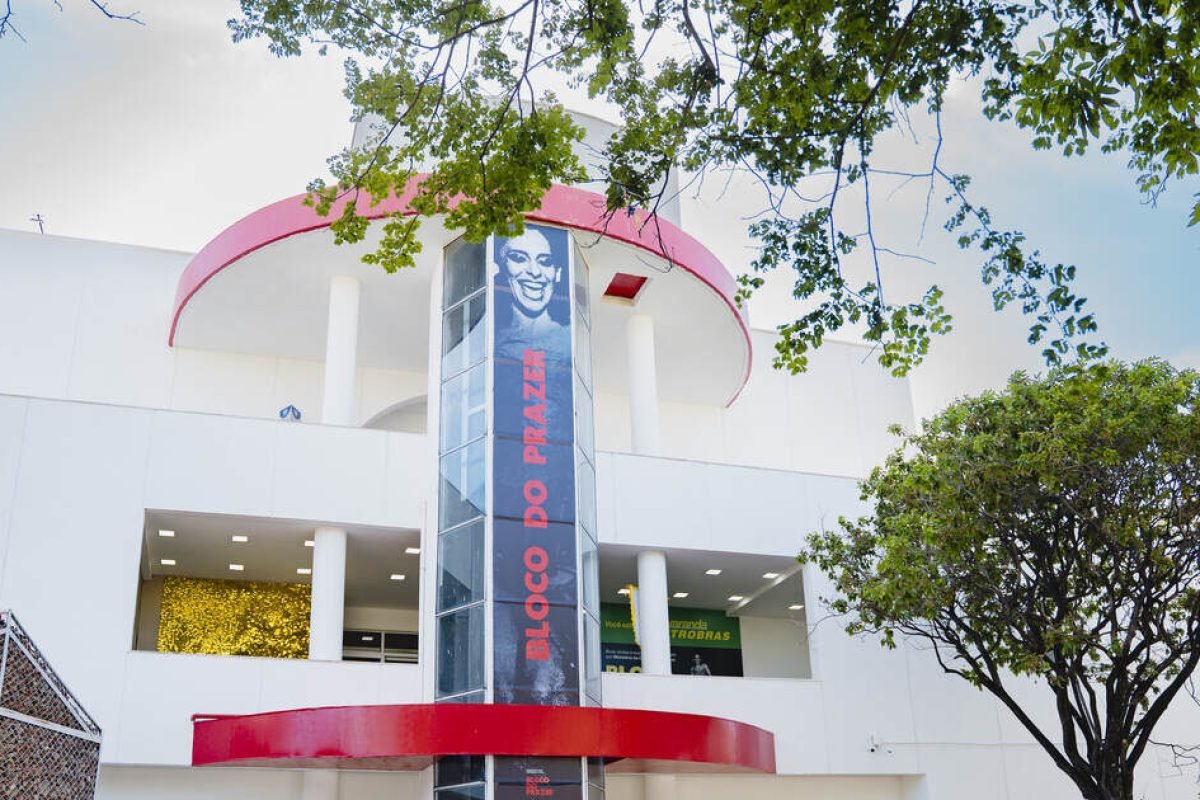 Artur Bluz-116_Easy-Resize.com