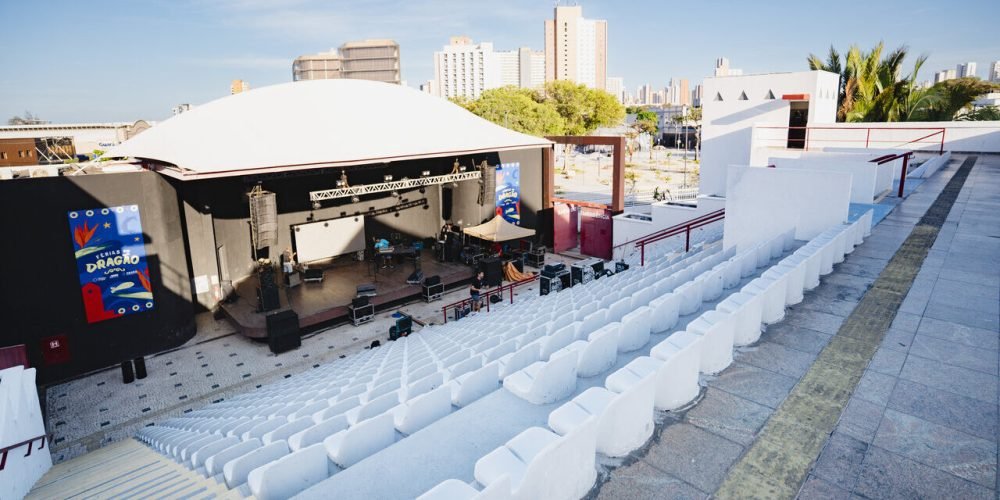 Artur Bluz-187_Easy-Resize.com